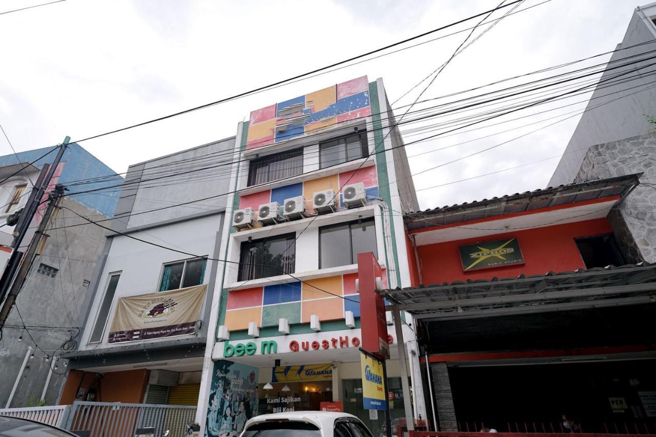 Отель Reddoorz At Buah Batu 5 Бандунг Экстерьер фото